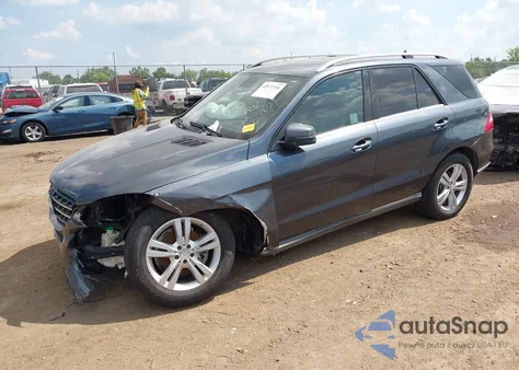 2013 Mercedes-Benz Ml 350 z USA, uszkodzony, nr VIN 4JGDA5JB8DA136092